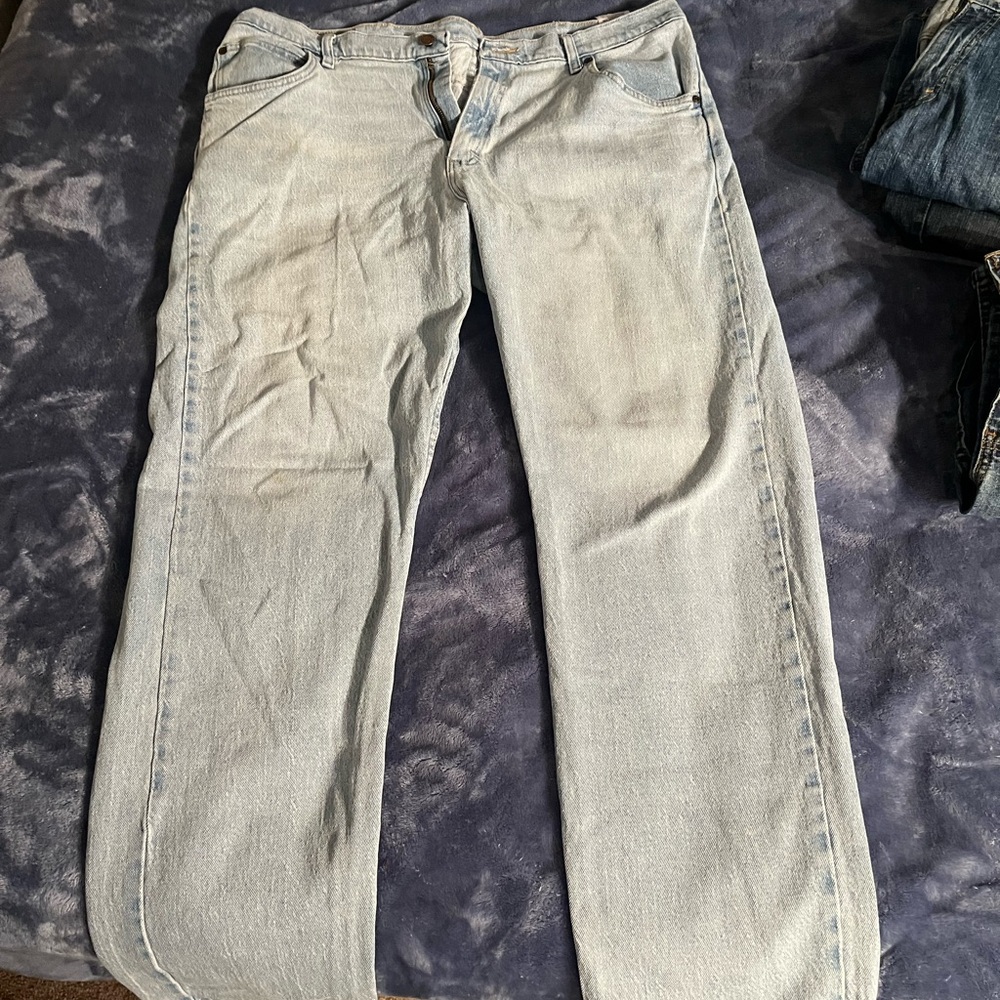 Men's Wrangler Light Blue Jeans 38x32